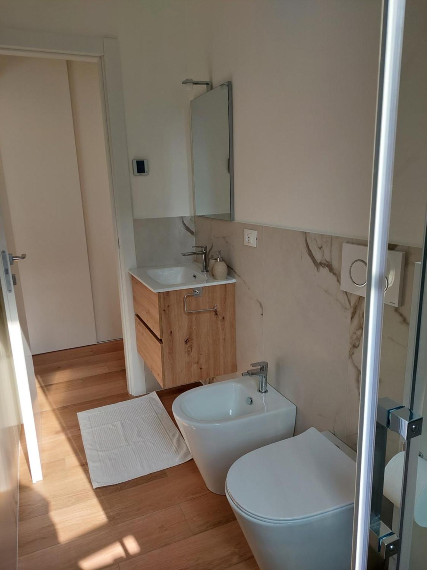 Casa Mappamondo Lecco Ngoại thất bức ảnh